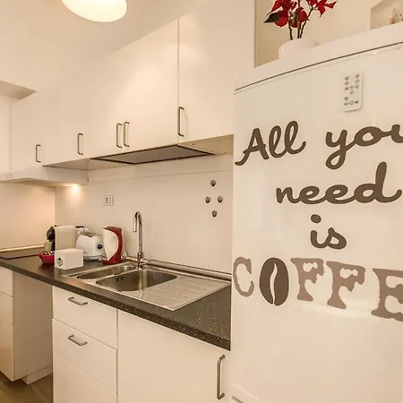 Bed & Breakfast Life In *