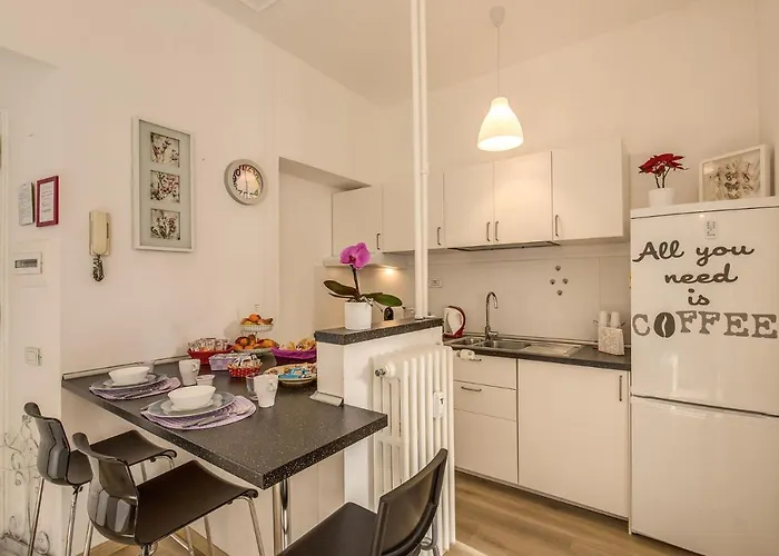 Life In Bed & Breakfast